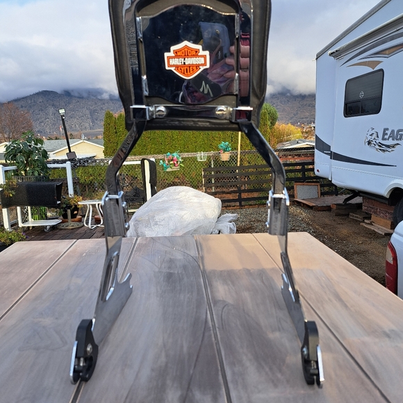 Back rest off harley davidson - Picture 2 of 2